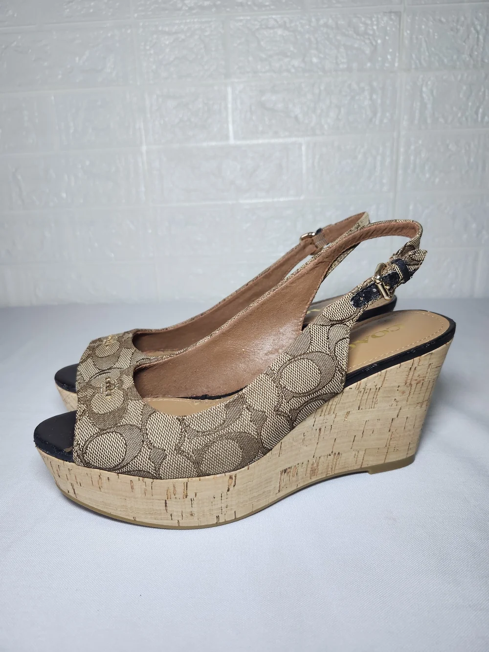Coach Women's Slingback Wedge Sandals Tan Monogram Size 8 - Picture 2 of 14